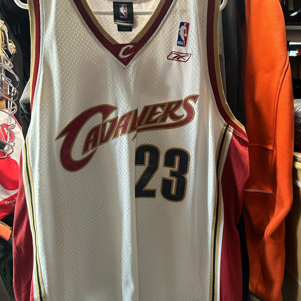 Lebron James Cleveland Cavaliers home jersey men’s size 2xl